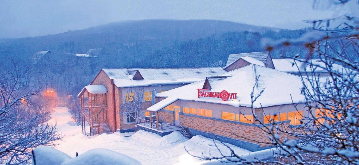 Tsaghkahovit Hotel Tsaghkadzor Bagian luar foto